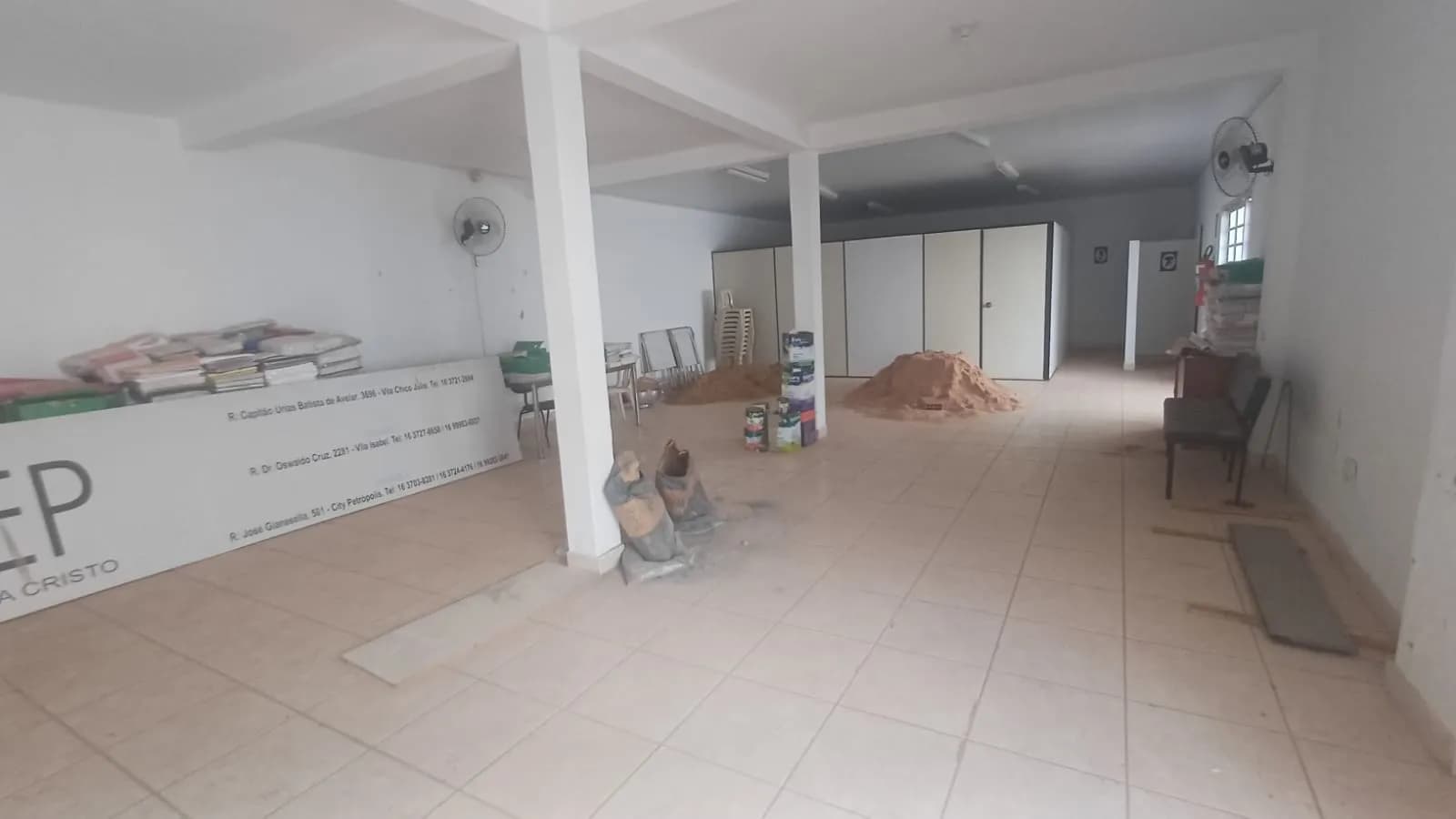 Prédio comercial na Chico Julio